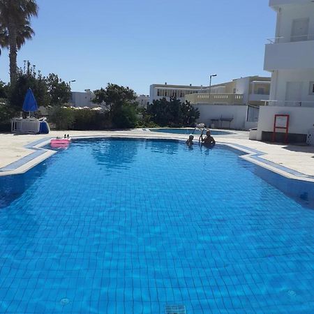 Antonis Hotel Кефалос Екстериор снимка